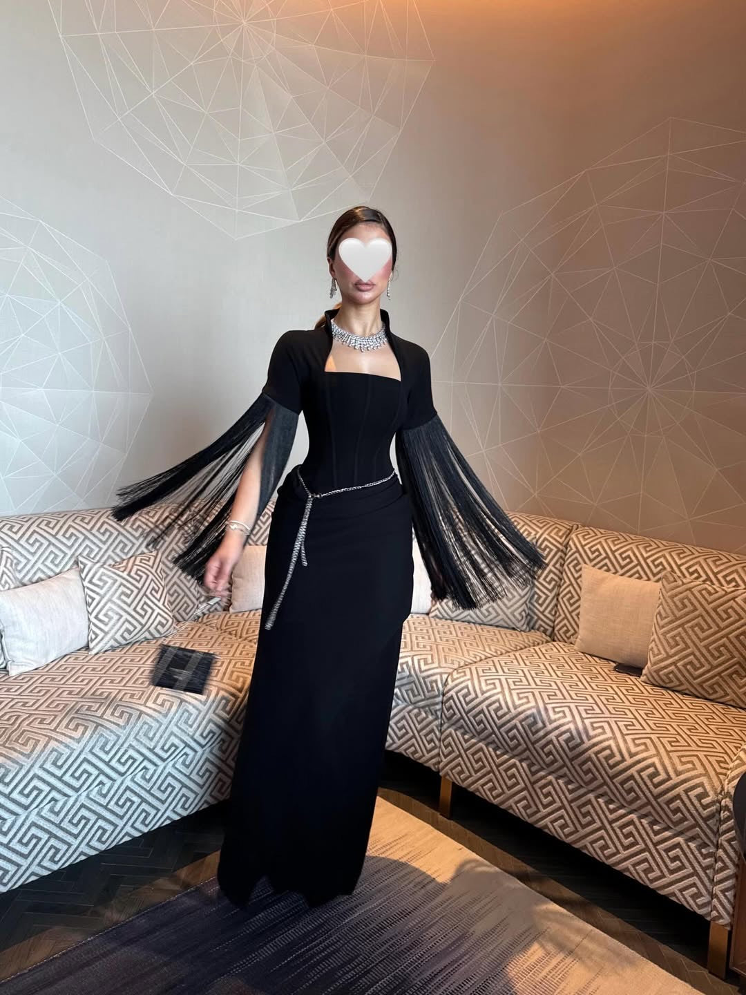 فستان أسود هدب فاخر