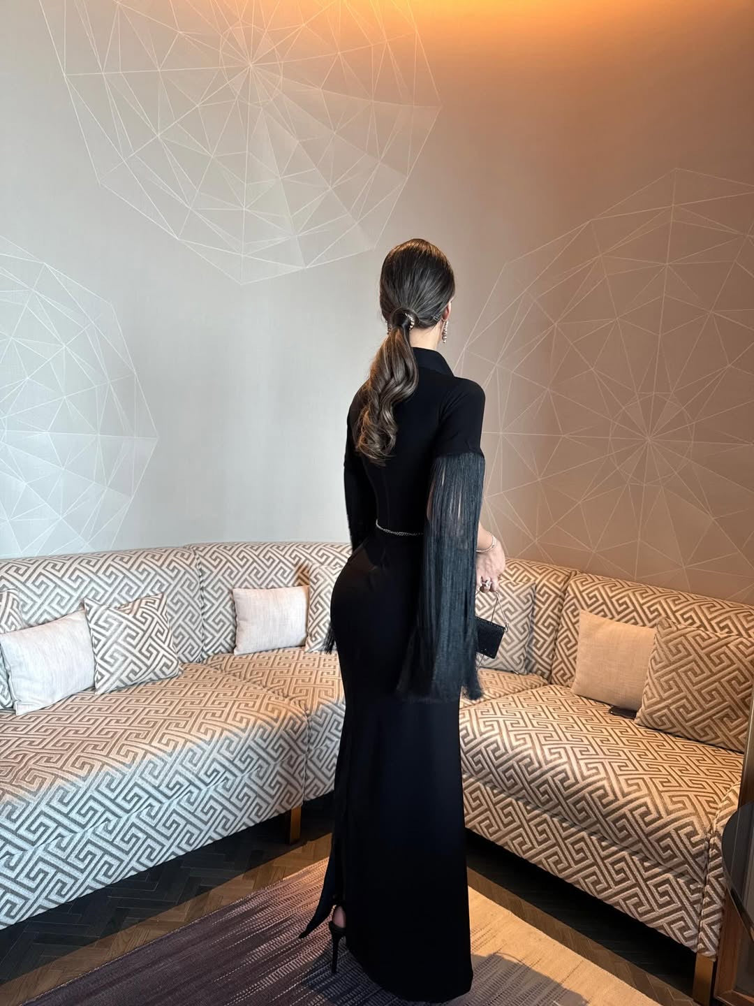 فستان أسود هدب فاخر