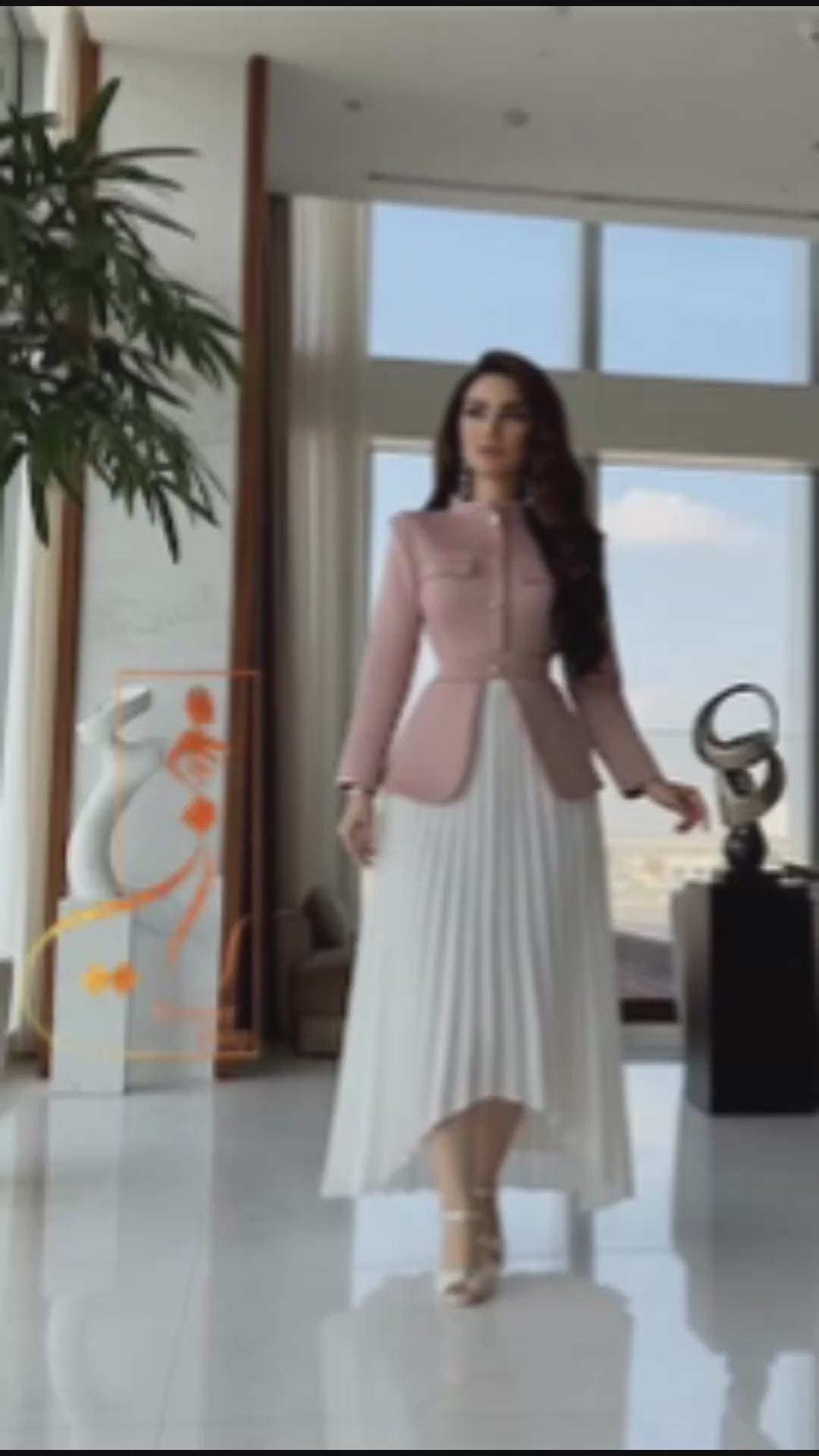 فستان وردي بكسرات شيفون - فيديو